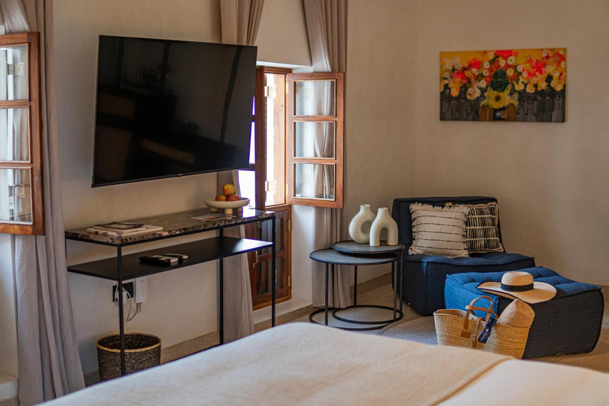 The Neela Boutique Hotel Stone Town Занзибар Экстерьер фото