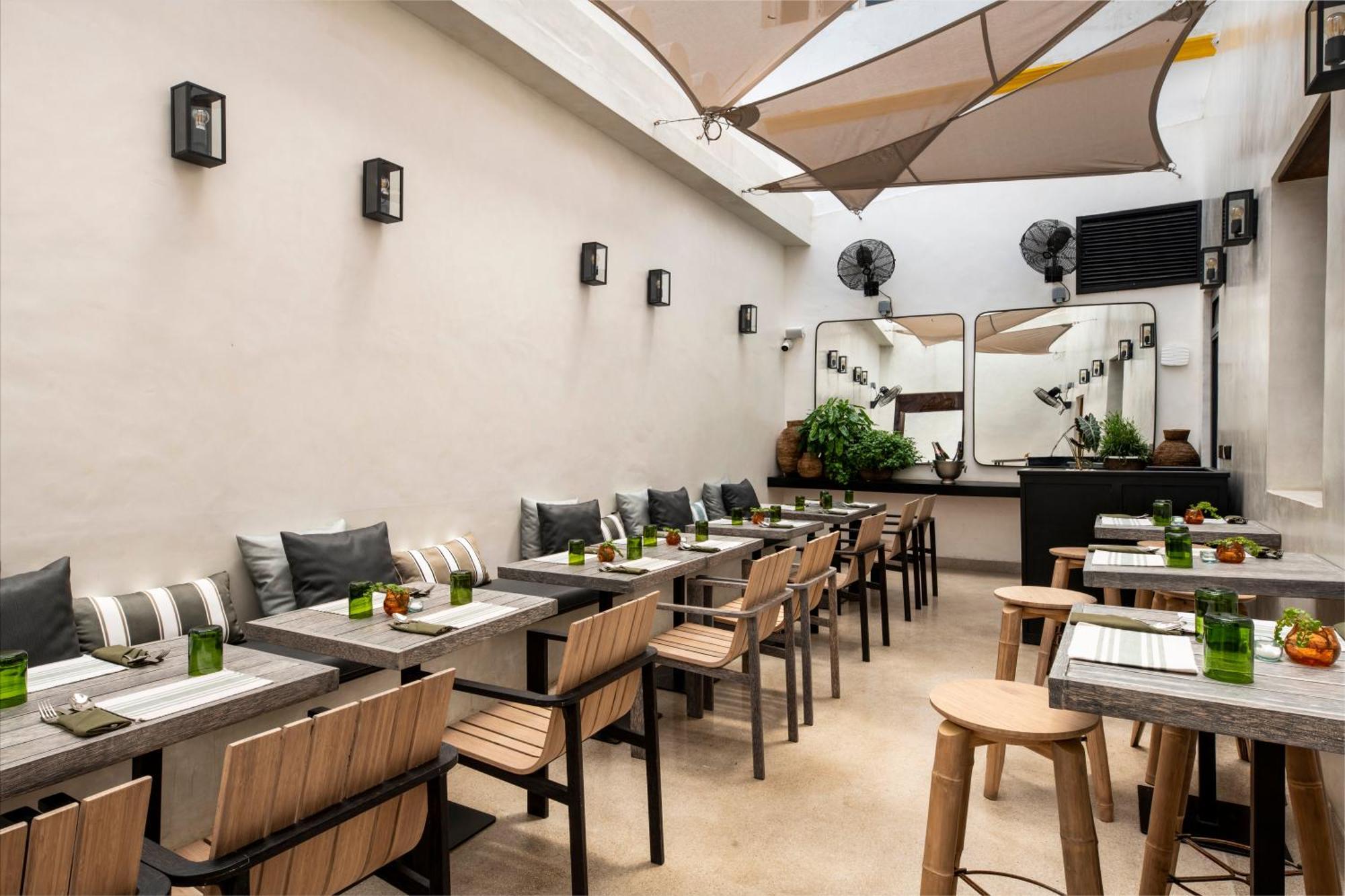 The Neela Boutique Hotel Stone Town Занзибар Экстерьер фото